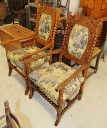 Paar historistische Armlehnstühle